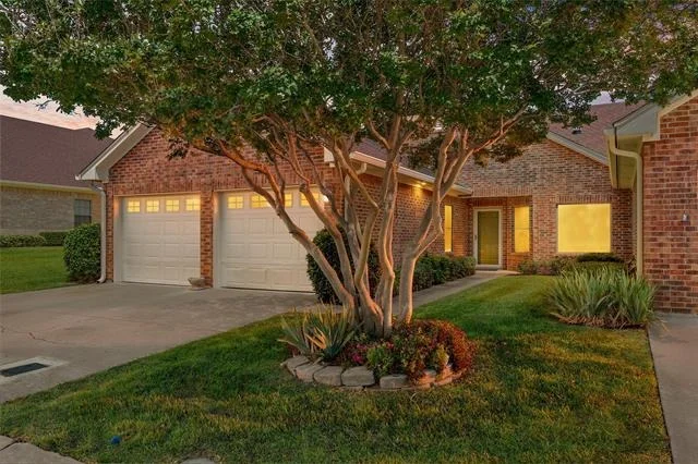 Photo of 9021 Darby Lane