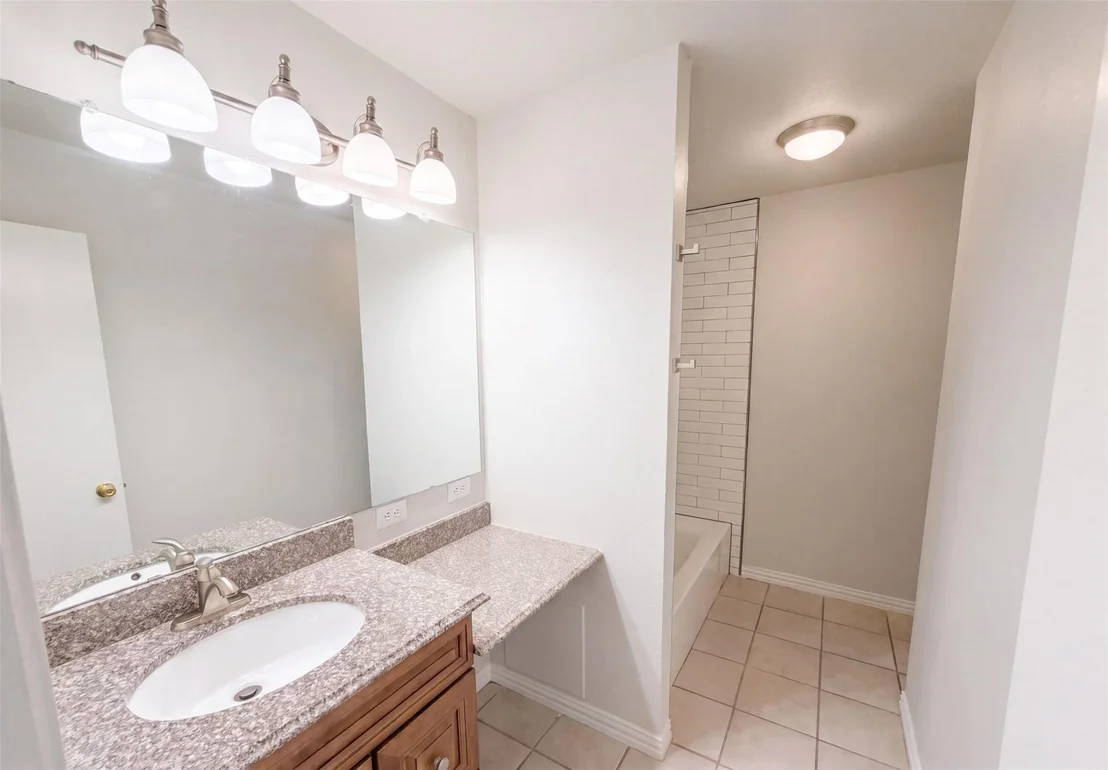 Photo of 2711 Vistaview Drive