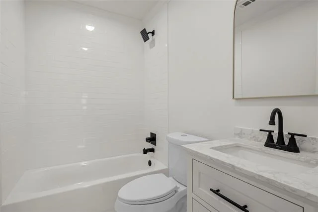 Photo of 4321 Greenbriar Drive