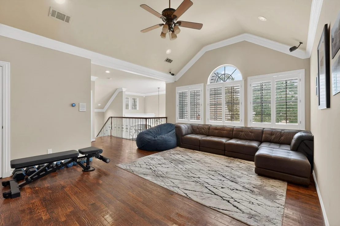 Photo of 5700 Walden Drive