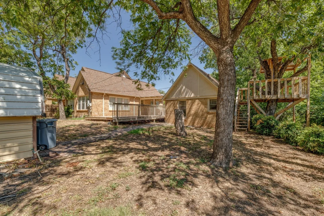 Photo of 801 Amarillo Street