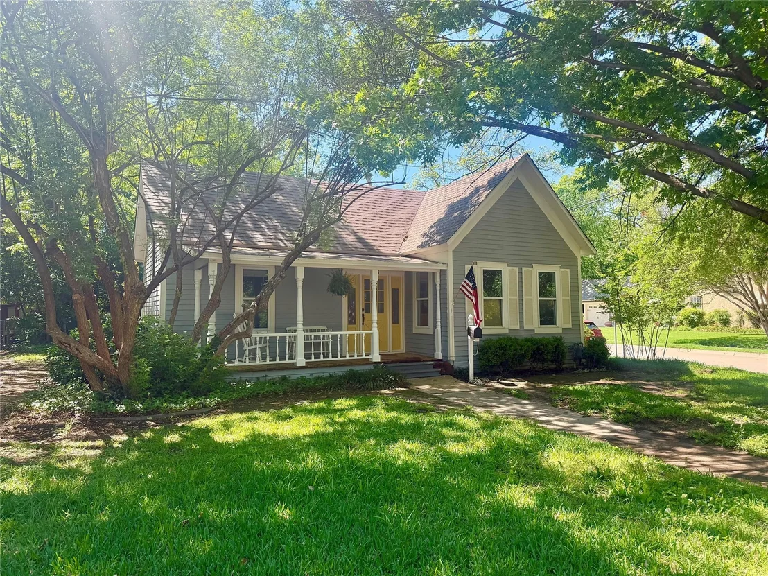 Photo of 725 Bolivar Street