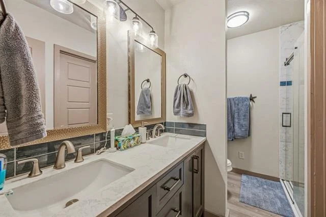 Photo of 1271 Private 2120 Road
