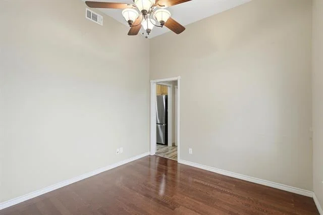 Photo of 165 Sanford Lane