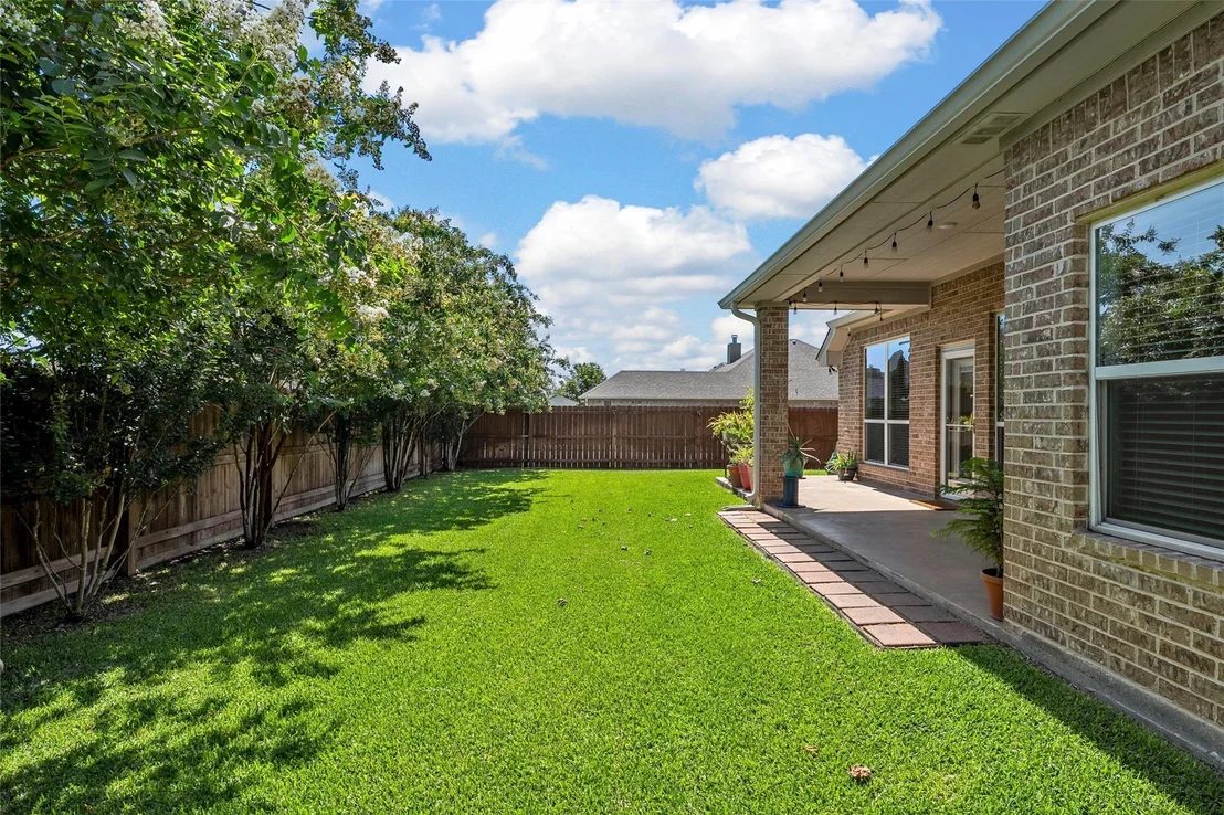 Photo of 2515 Paisley Drive