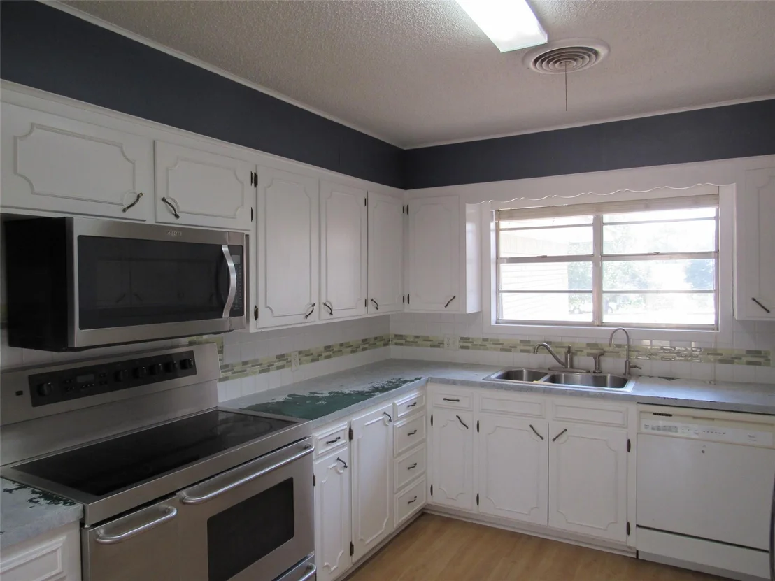 Photo of 423 W Anders Street
