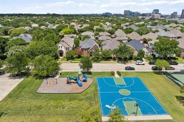 Photo of 3315 Garrett Drive