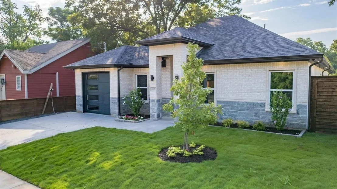 Photo of 2230 Garden Drive