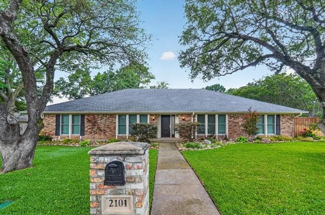 Photo of 2101 Brentgate Drive