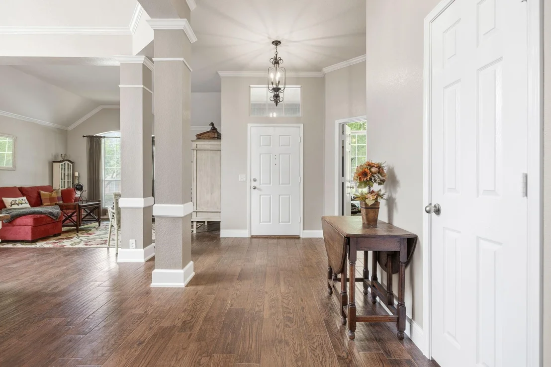 Photo of 1004 Dover Heights Trail