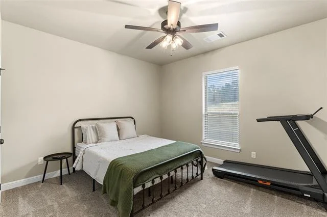 Photo of 916 Silverleaf Drive