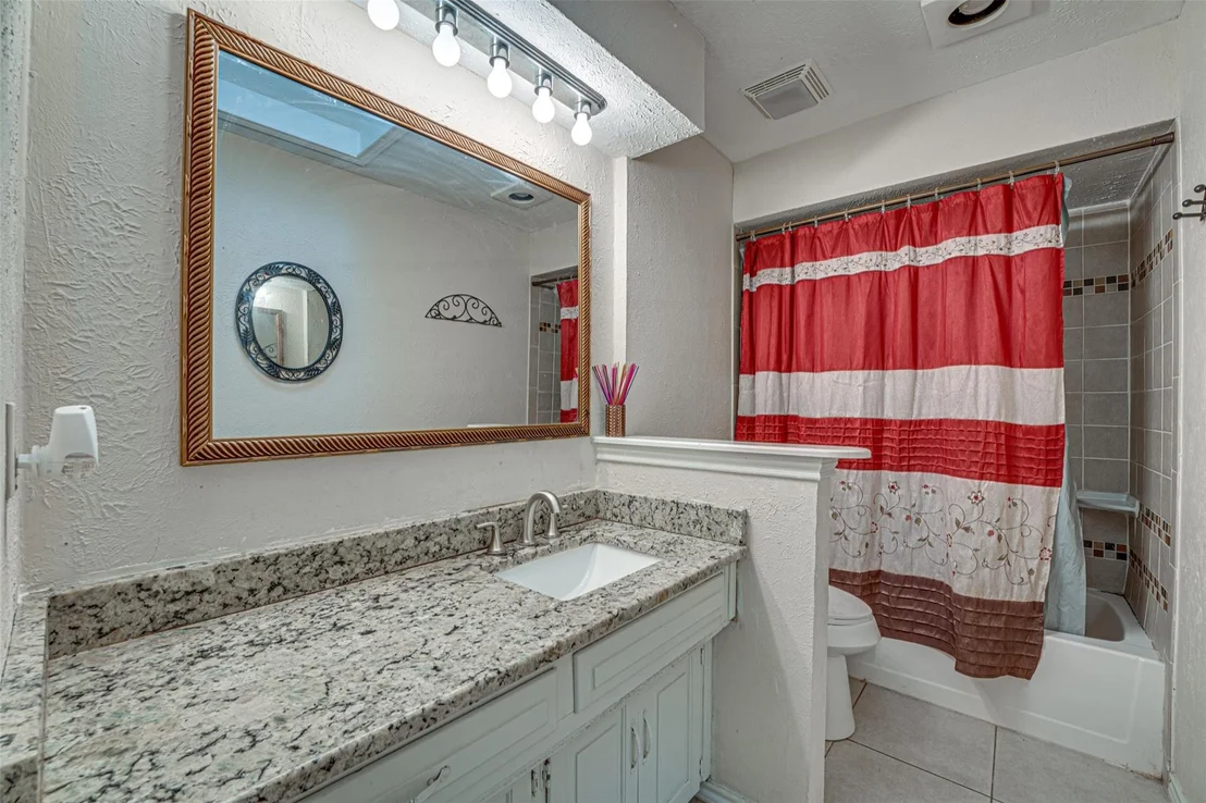 Photo of 917 Meadowgate Drive
