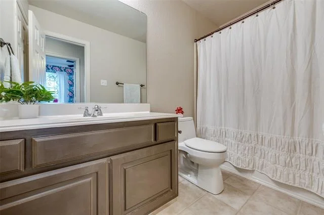 Photo of 1230 Amistad Drive