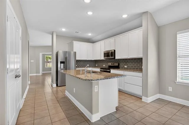 Photo of 2051 Avondown Road