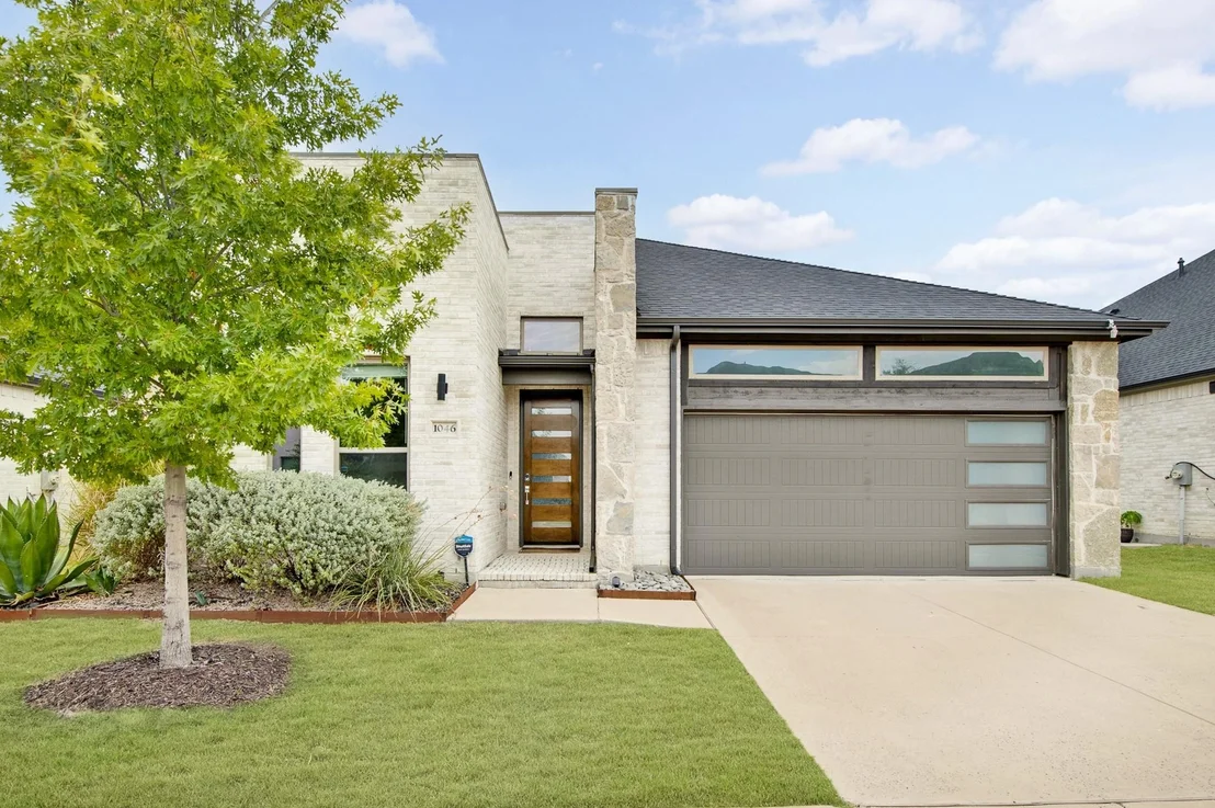 Photo of 1046 Ocean Breeze Drive