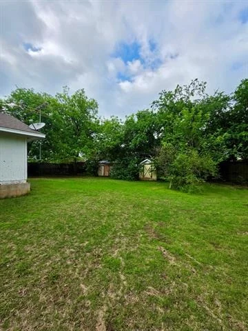 Photo of 417 W Huffman Street