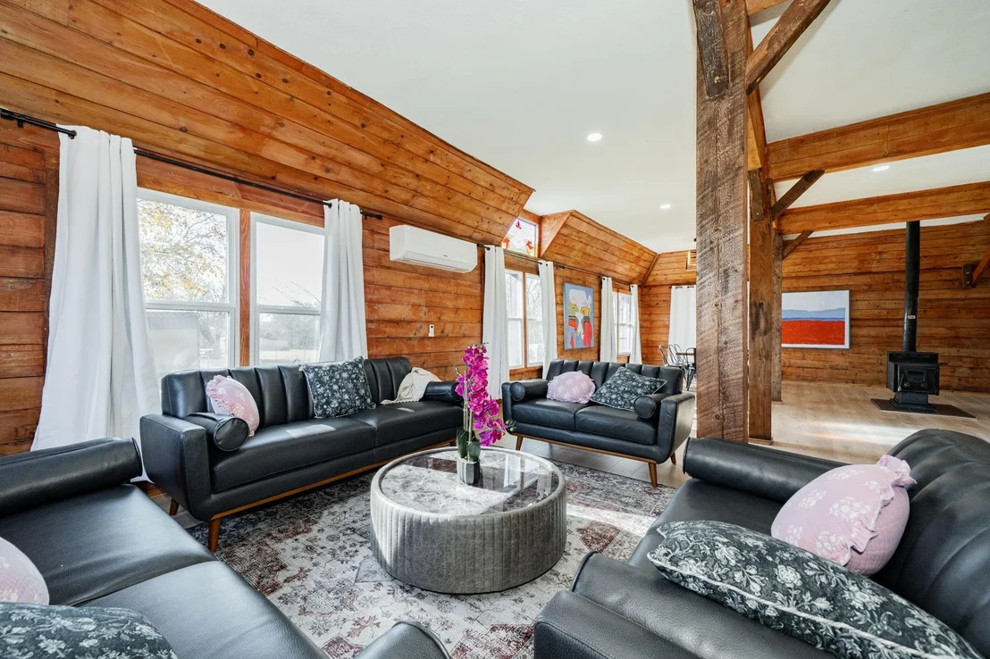 Photo of 691 Bear Road