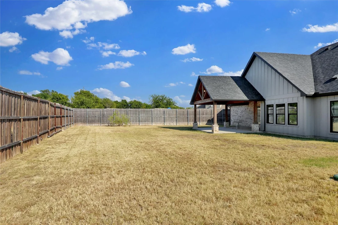 Photo of 8023 Pennington
