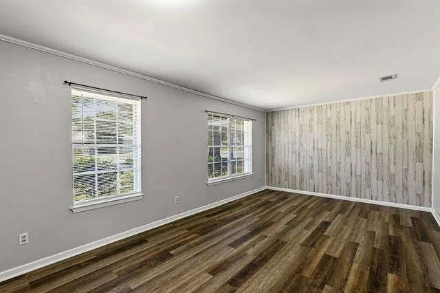 Photo of 148 Royal Lane