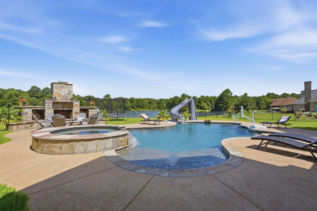 Photo of 10936 Deer Creek Drive