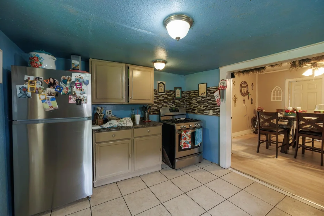Photo of 308 W 5th Street