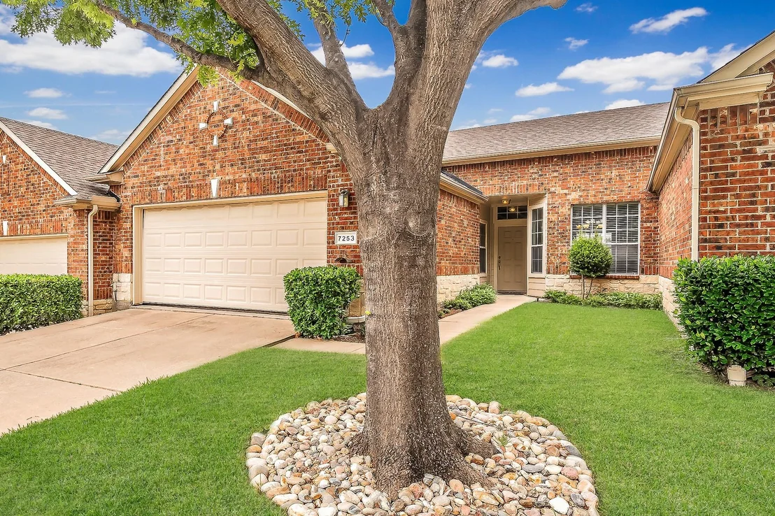 Photo of 7253 Bianca Lane