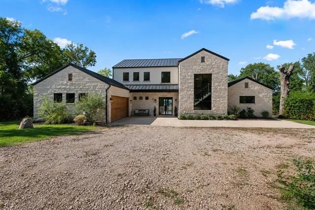 Photo of 111 Sun Valley