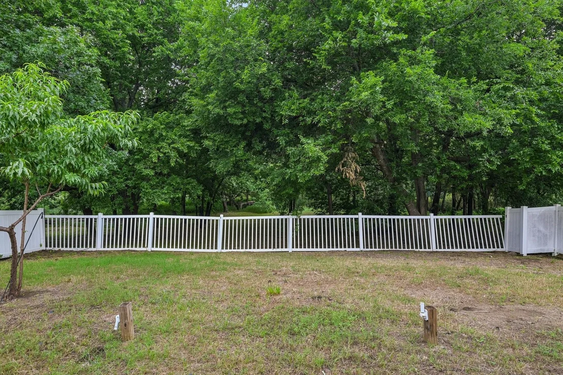 Photo of 1321 Stone Mountain Parkway
