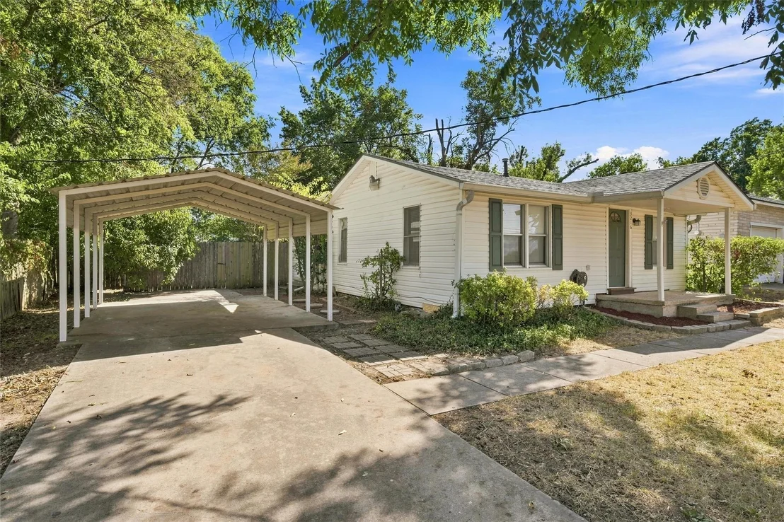 Photo of 3216 Pewitt Drive