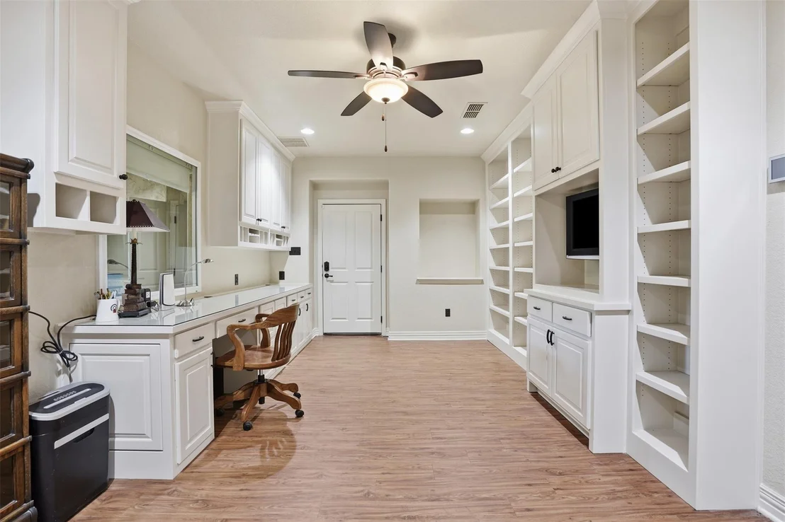 Photo of 9310 Bellechase Road
