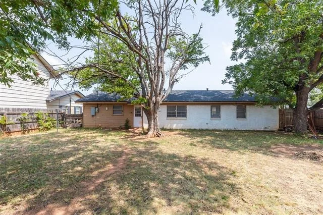 Photo of 3901 Laurel Drive