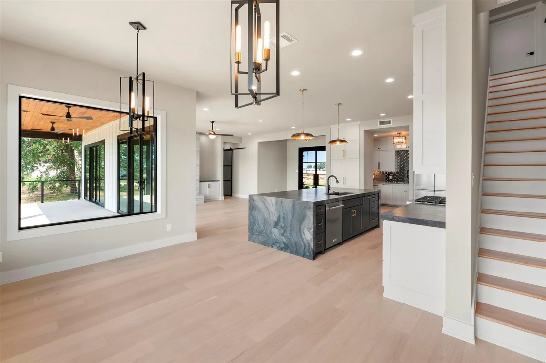 Photo of 2565 Groves Court