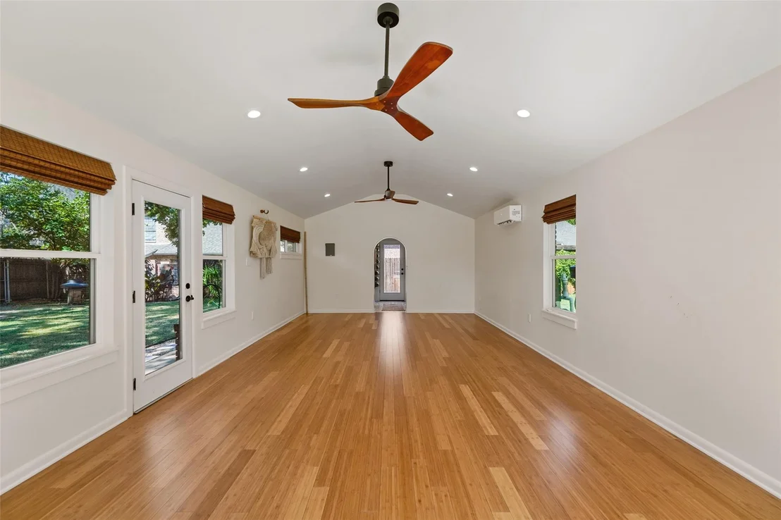 Photo of 1417 Sylvan Drive
