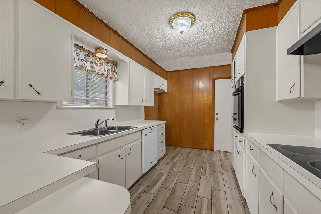 Photo of 5807 Caldwell Street