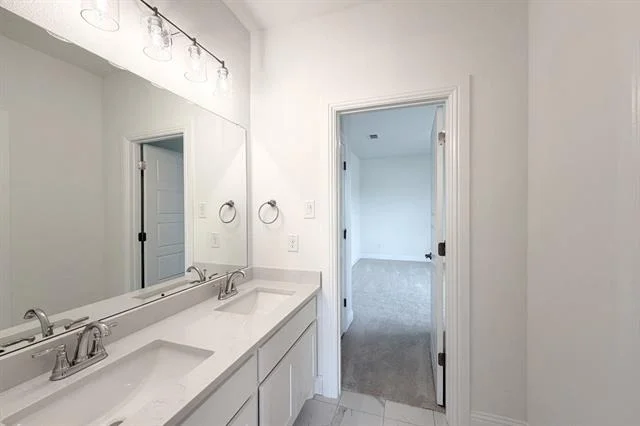 Photo of 817 Headwaters Drive
