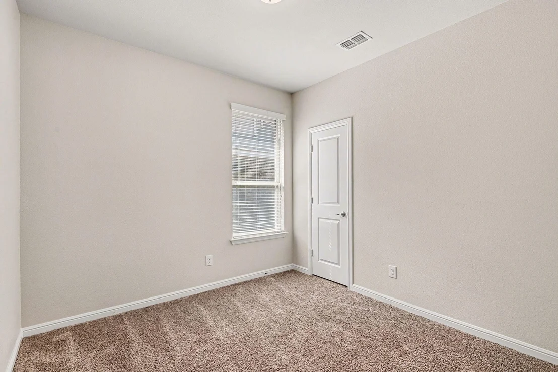 Photo of 905 Falcon Road