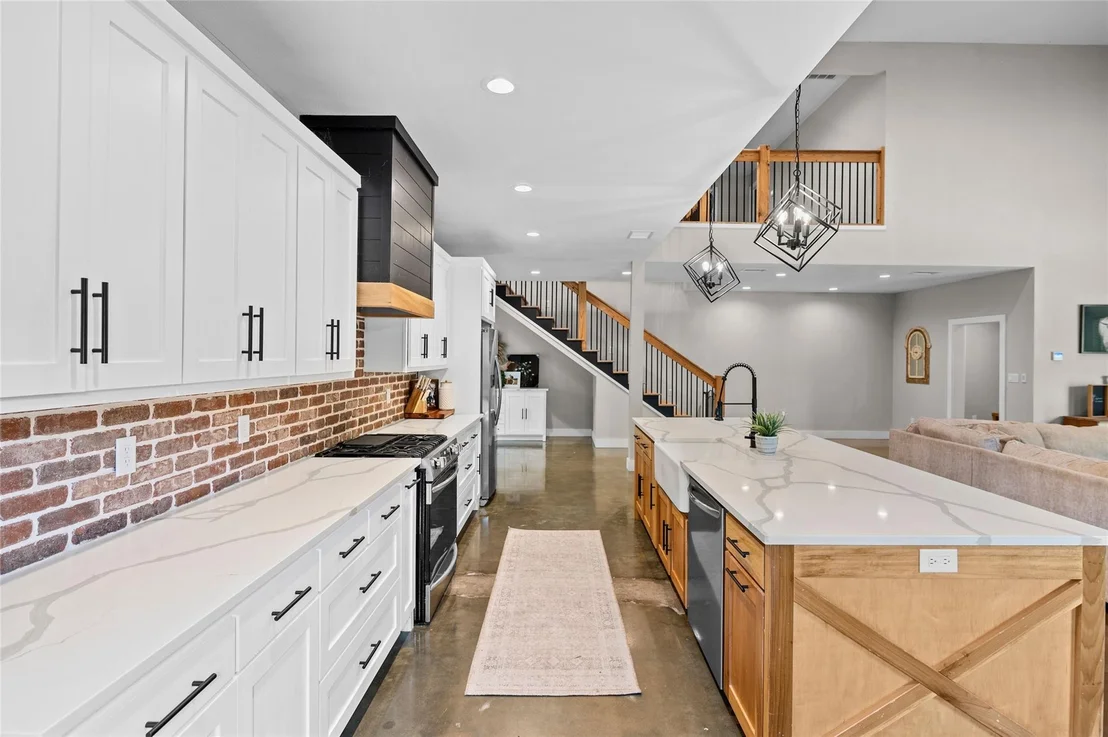 Photo of 373 County road 3832