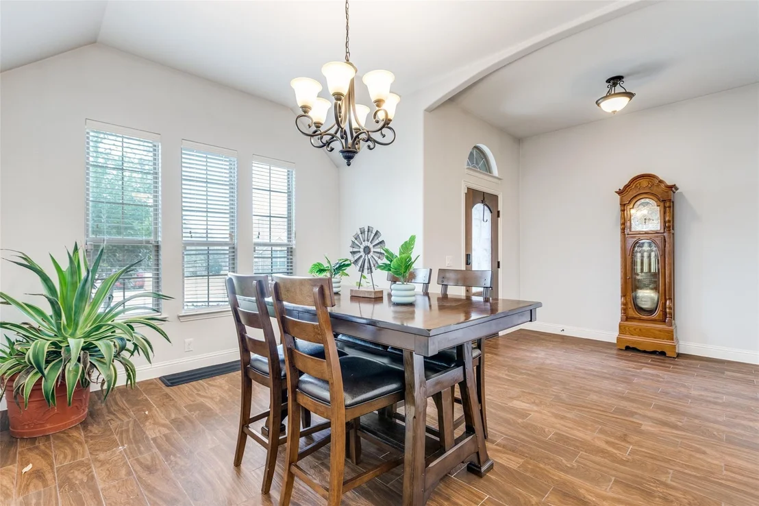 Photo of 513 Thompson Drive