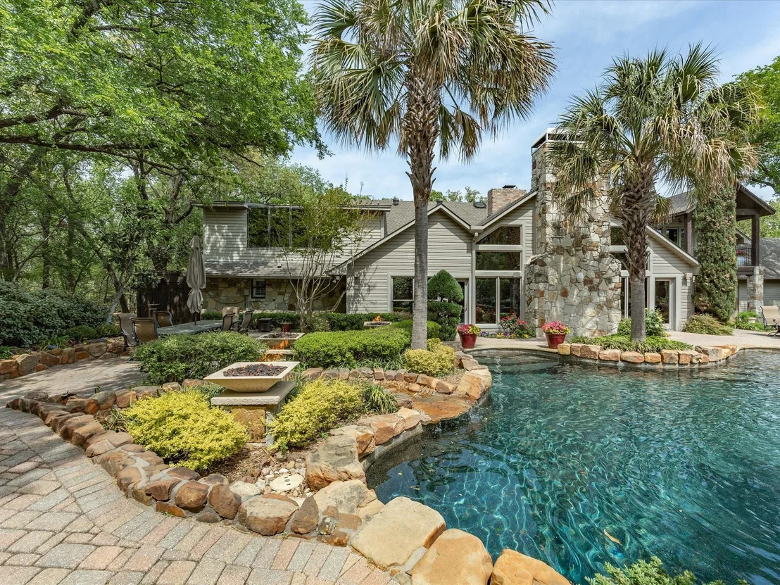 Photo of 625 Estates Drive