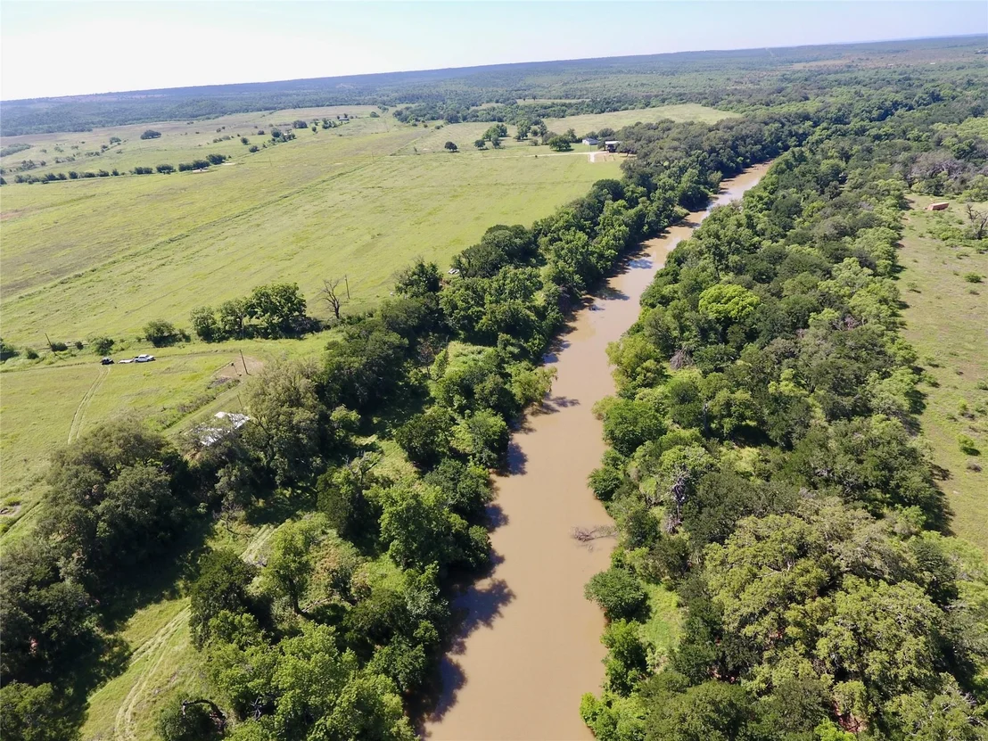Photo of 588 County Road 430