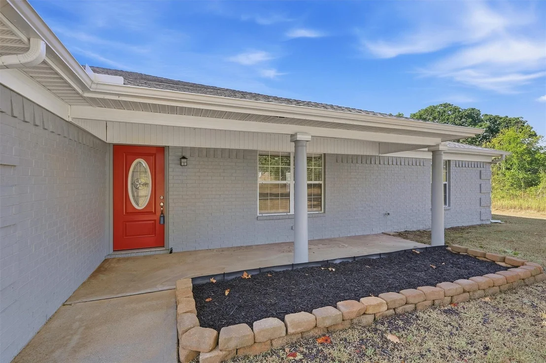 Photo of 566 Mccraw Lane