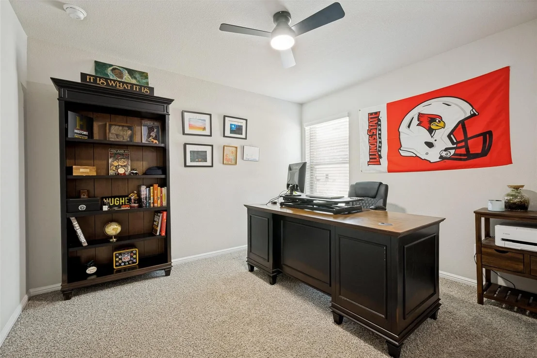 Photo of 5529 Legends Way