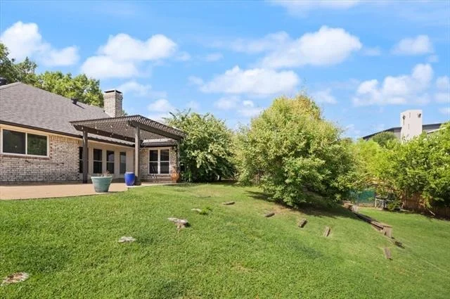 Photo of 10200 Fieldcrest Drive