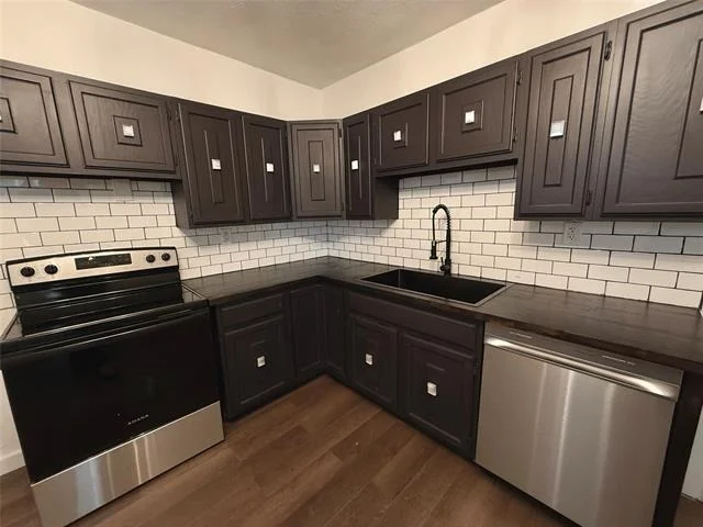 Photo of 610 5th Street