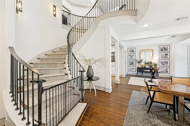 Photo of 5638 Greenbrier Drive