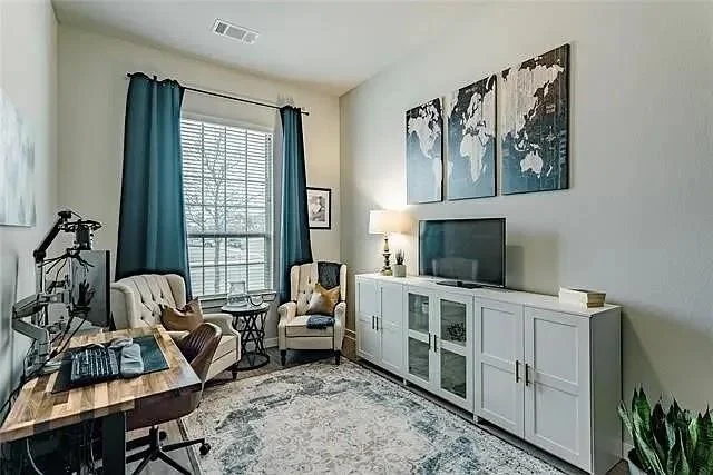 Photo of 1249 Meridian
