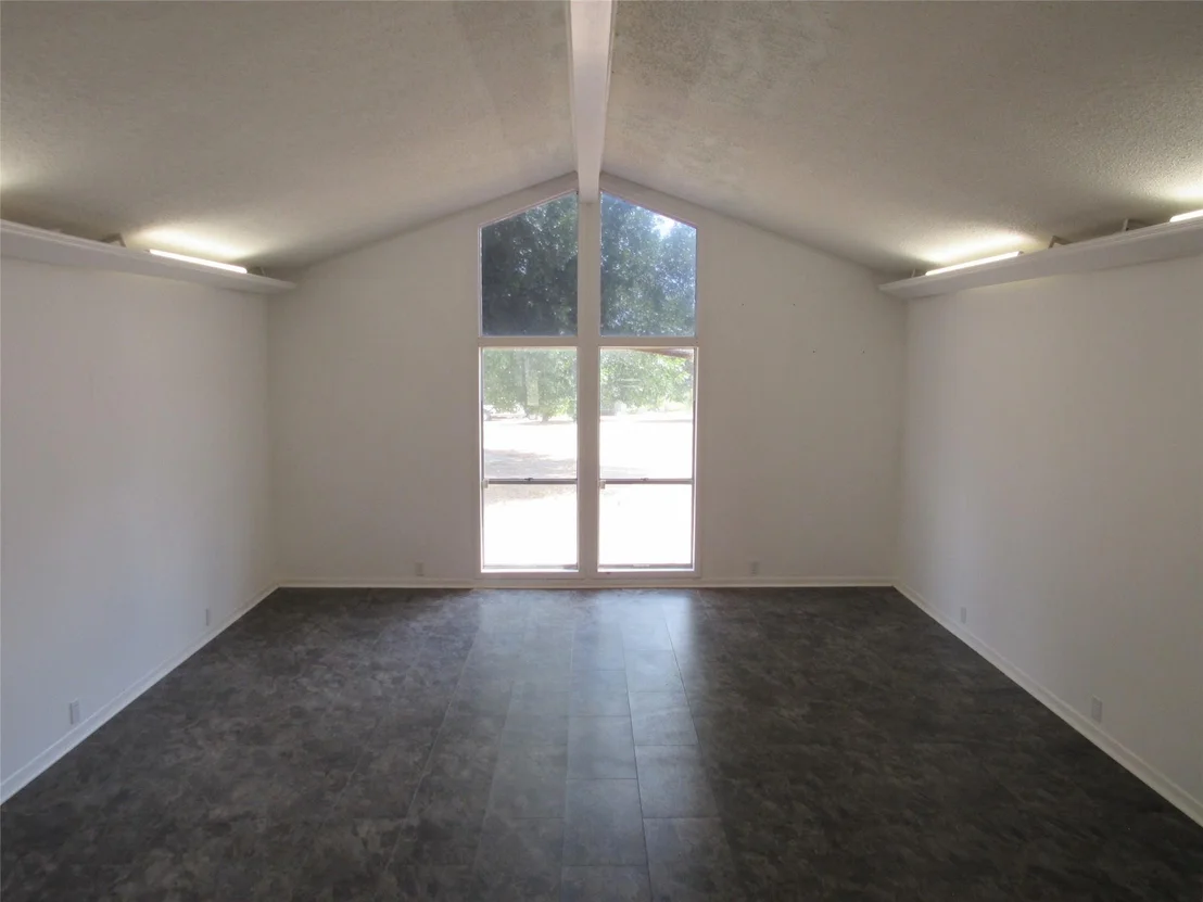 Photo of 423 W Anders Street