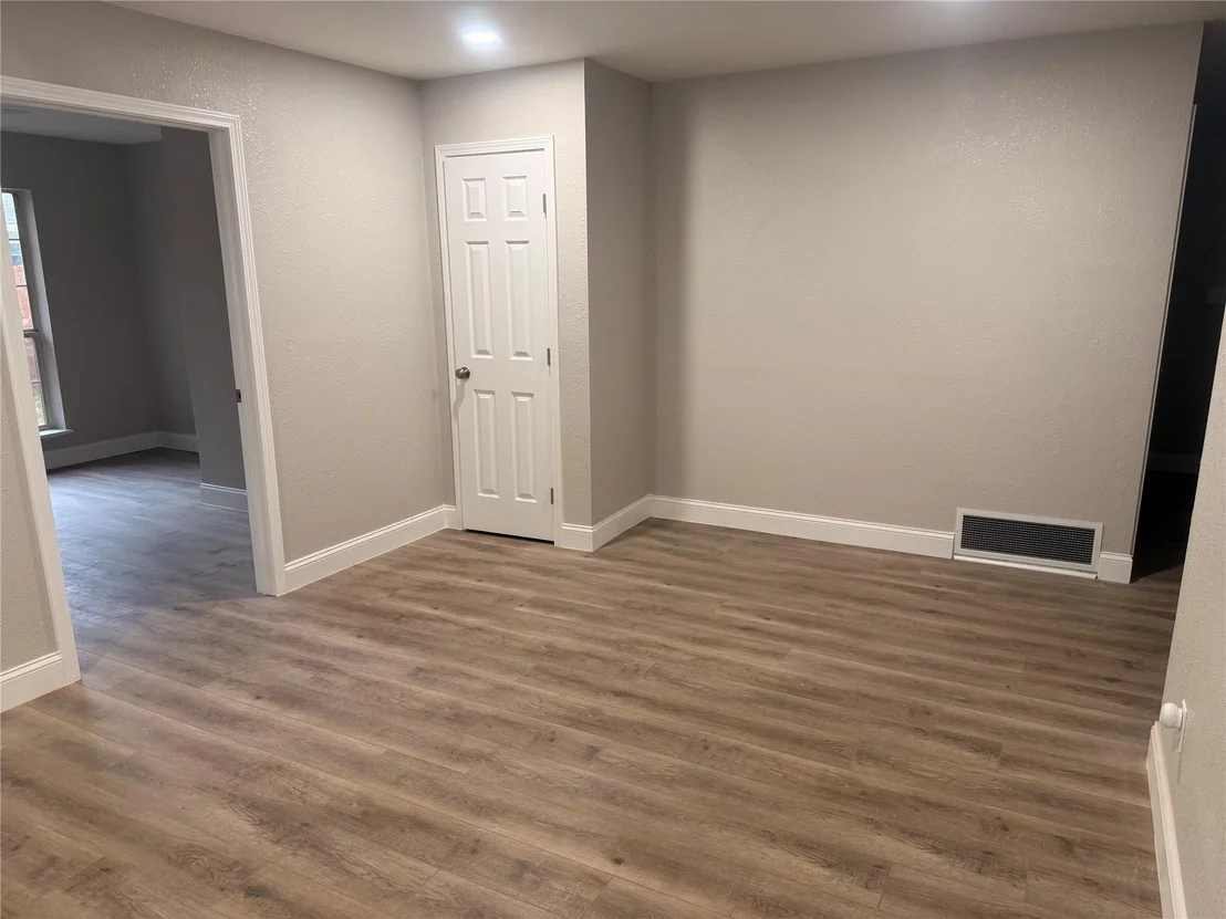 Photo of 112 Myrtle Dr