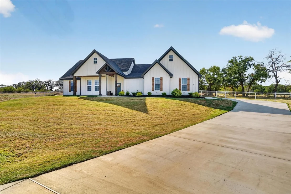 Photo of 332 Jonny Boy Way