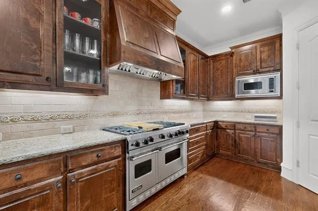 Photo of 5745 Bernay Lane